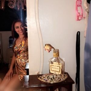 Meet your Posher, Janesa